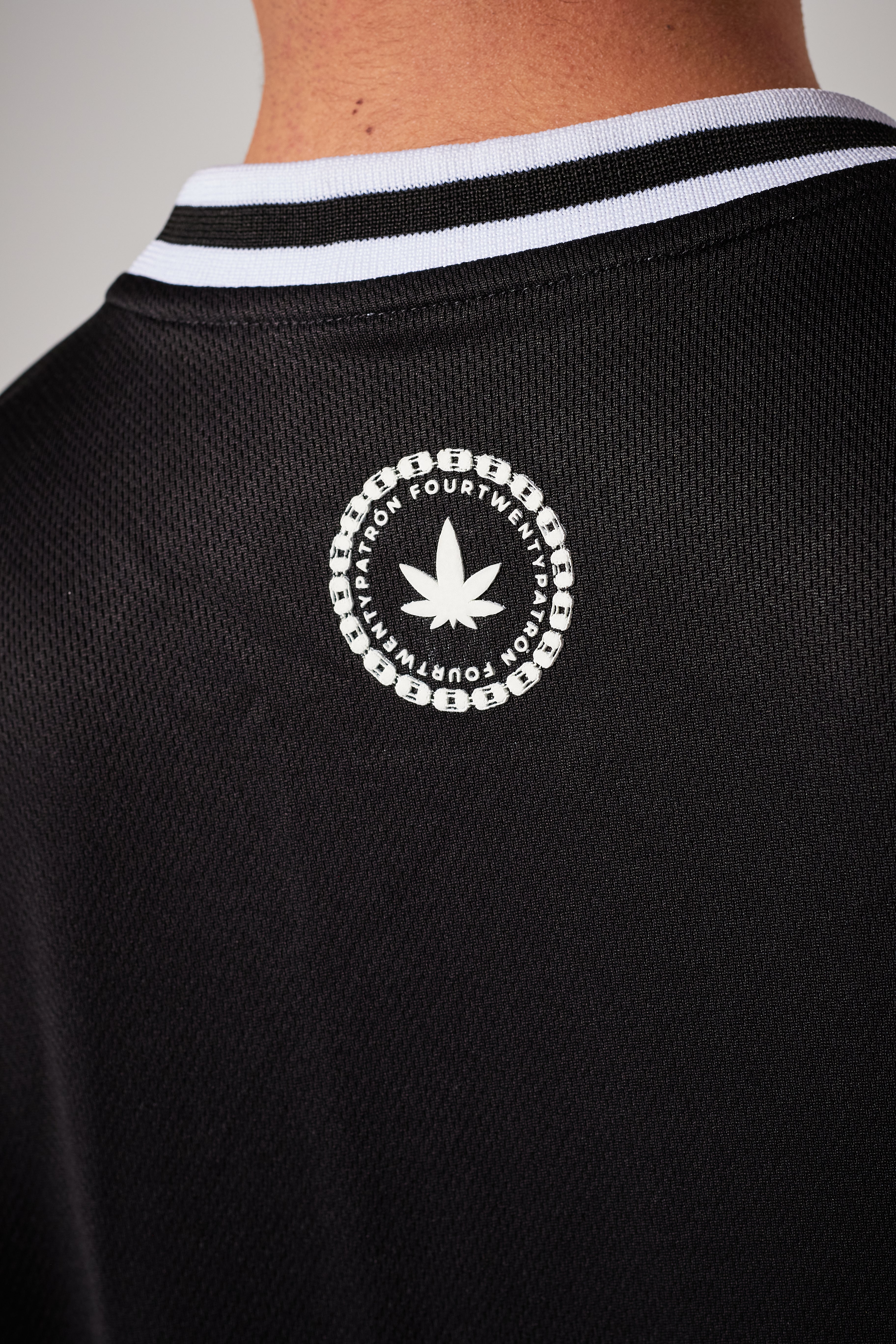Jersey Fourtwenty Negro